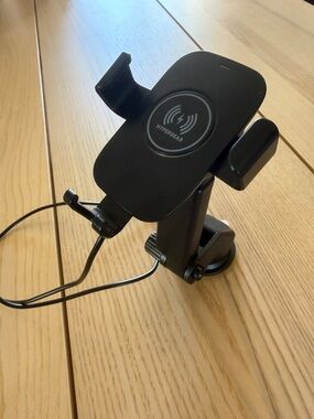 HyperGear Wireless Car/Desk Phone Mount and Charger